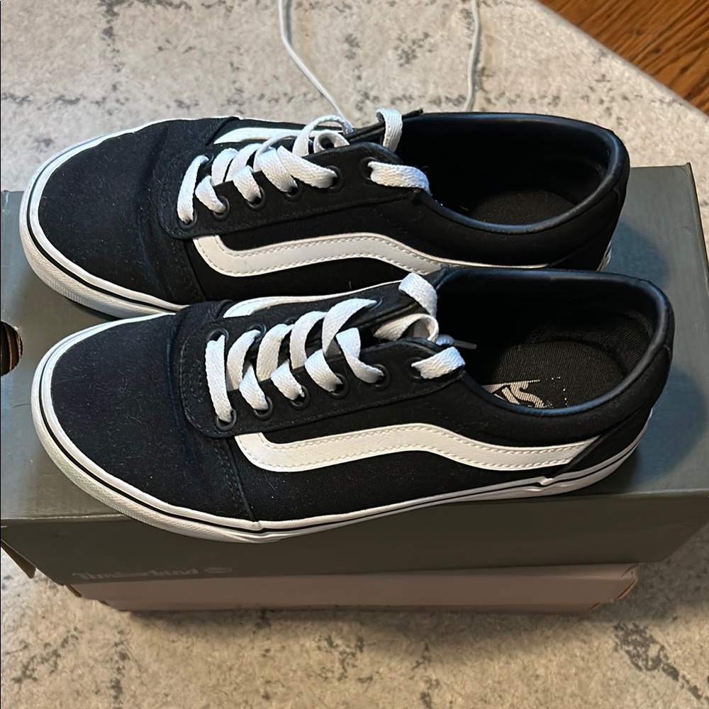 Vans old skool Black and White Women's Sneakers